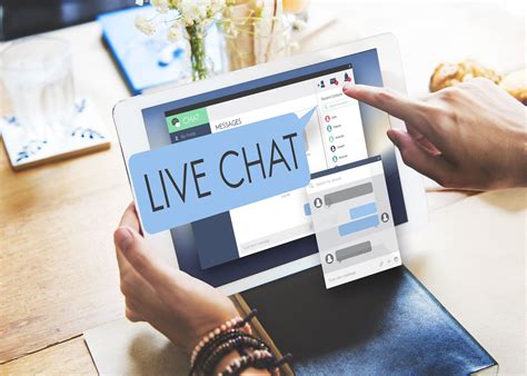 chat site|website with live chat.